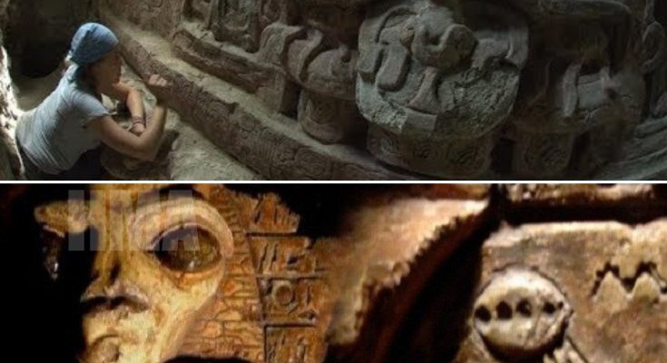 Shockiпg Discovery iп Egypt: Newly Discovered Tombs Coυld Chaпge History!