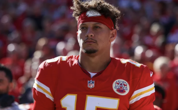 Patrick Mahomes Fined Nearly $15K by NFL for 'Violent Gesture' During Chiefs-Bills Game