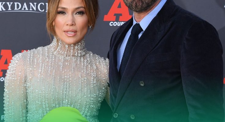 Jennifer Lopez and Estranged Husband Ben Affleck Reunite Ahead of Christmas