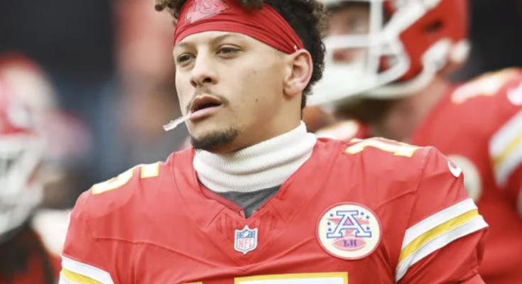 Patrick Mahomes injury update: Chiefs star QB practices Tuesday, but status for Week 16 still up in the air