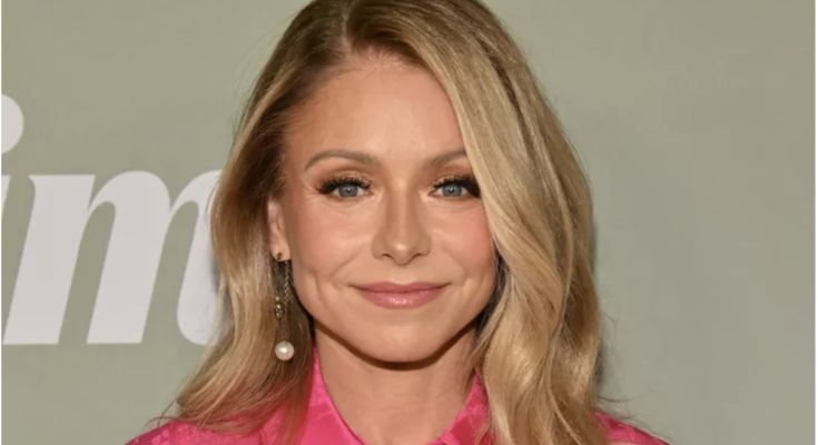 Kelly Ripa Reveals How Much Weight She Gained When She Quit Drinking — and Why It Surprised Her