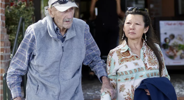 Gene Hackman and Betsy Arakawa Seen in Last Photos Taken During Rare Outing Nearly 1 Year Before Their Deaths