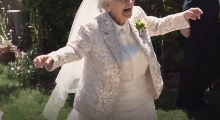 At 79, My Mom’s Wedding Seemed Perfect Until She Set a Shocking Rule for the Bouquet Catcher — Story of the Day