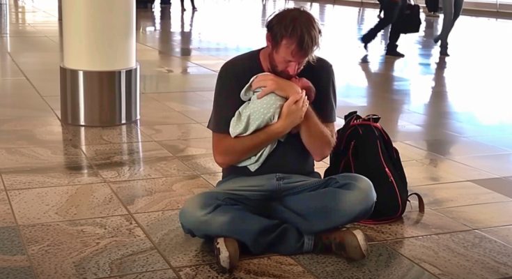 Widower Is Barred from Boarding a Flight with His Newborn Baby, 82-Year-Old Meredith Helps Him — Story of the Day